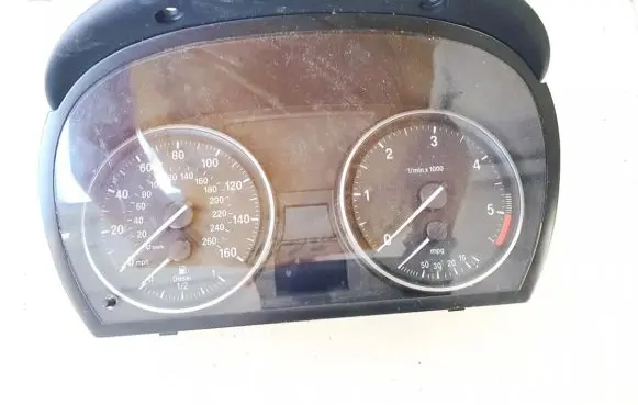 Speedometer (instrument cluster)