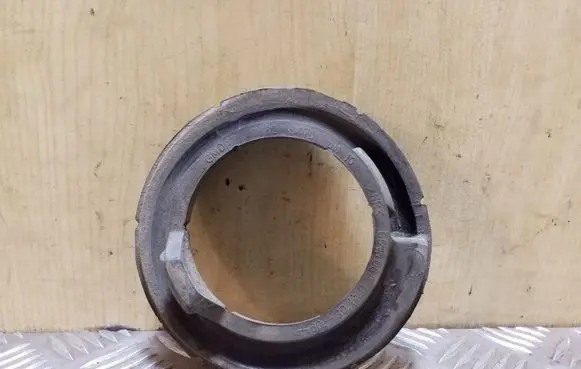 Opel Antara Rear coil spring rubber mount 96626470