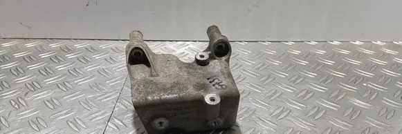 Mercedes-Benz Vito Viano W639 Engine mounting bracket A6461420042