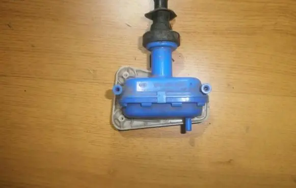 Audi 100 200 5000 C3 Central locking vacuum pump 893862153d