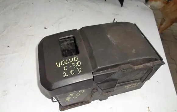 Volvo C30 Battery box tray 
