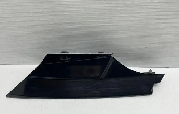Nissan X-Trail T32 Rear/tail light trim molding 960324CE0A