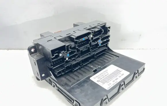 Mercedes-Benz C W203 Fuse module 2035454101 5DK00848544