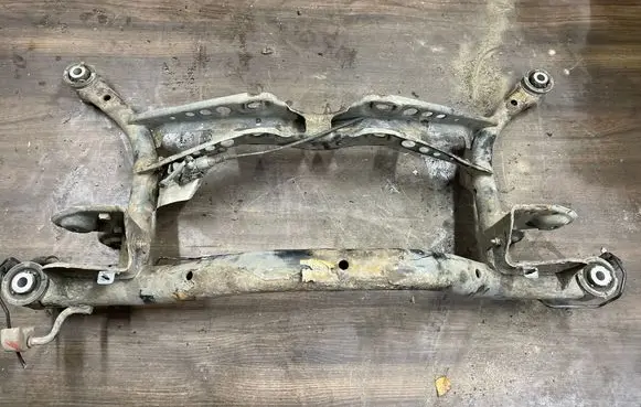 Volkswagen PASSAT CC Rear subframe 