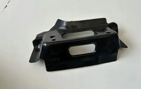 Audi A3 S3 8V Engine mounting bracket 5Q0802068