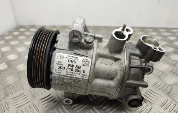 Volkswagen Golf VII Air conditioning (A/C) compressor (pump) 5Q0816803B