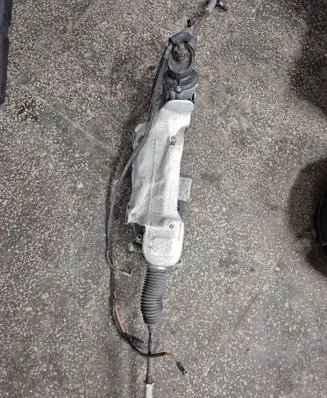 Volkswagen Golf V Steering rack 7805501266