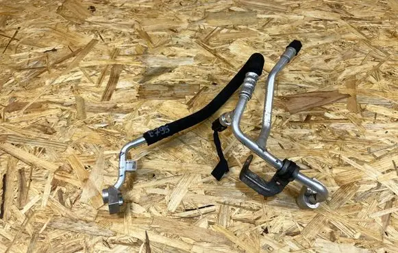 Ford Mondeo MK V Air conditioning (A/C) pipe/hose JS7H19N601AC