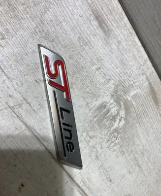 Ford Focus Fender model badge letters c1bb16b114aa