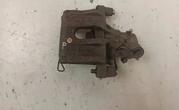 Ford Focus C-MAX Rear brake caliper