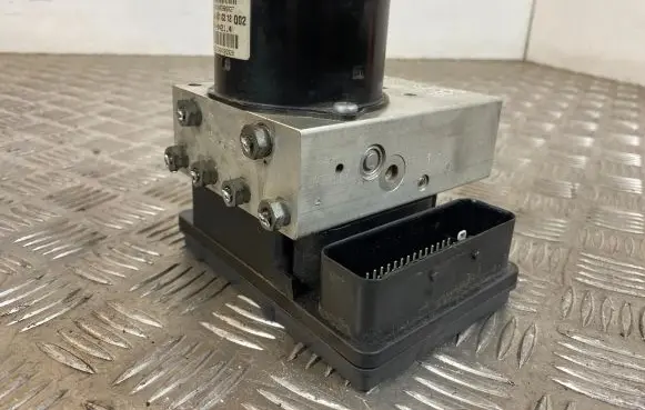 Mercedes-Benz C W203 ABS Pump A0345456032 A0054310212 GRR4M03B82
