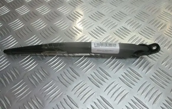 Renault Megane II Rear wiper blade arm