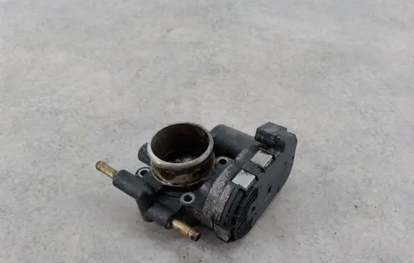 Opel Corsa D Throttle body valve 24420536