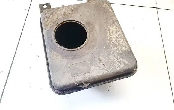 Citroen Xantia Air filter box 9611002380