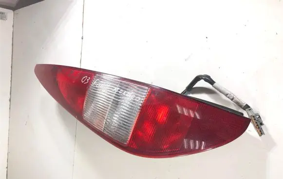 Ford Mondeo Mk III Rear/tail lights 1S7113405C