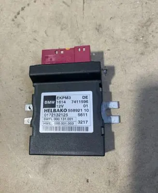 BMW X5 F15 Fuel injection pump control unit/module 7411596