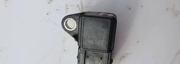 BMW X3 E83 Air pressure sensor 7787142