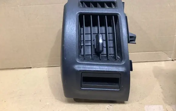 Toyota Prius+ (ZVW40) Dashboard side air vent grill/cover trim 5560147030 5568647060