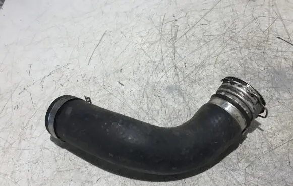 Intercooler hose/pipe