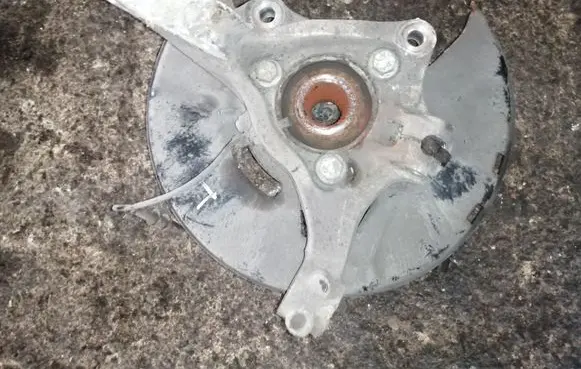 Opel Insignia A Front wheel hub