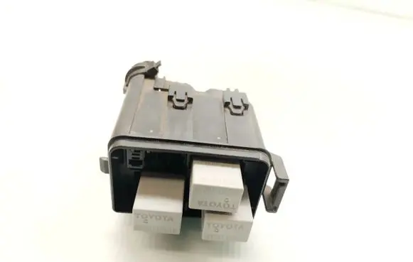 Toyota Verso Fuse box set