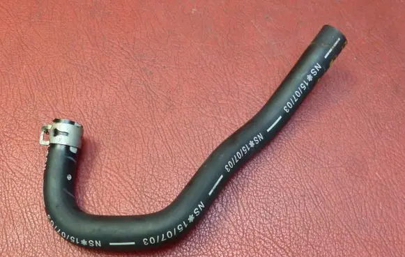 Mazda 3 III Engine coolant pipe/hose