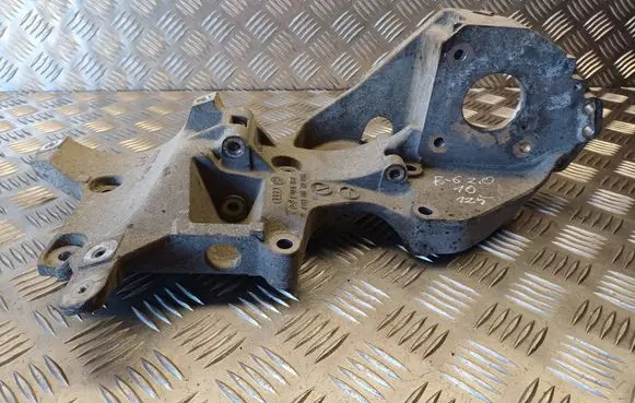 Volkswagen PASSAT B6 Generator/alternator bracket 03L903143D