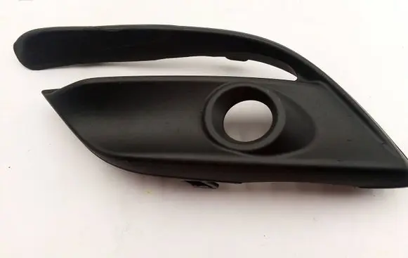 Mazda 3 III Front bumper lower grill BAJC-50C21