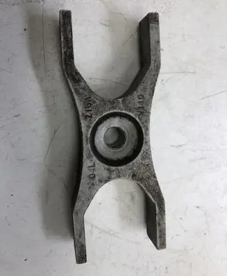 Volkswagen Golf VII Fuel Injector clamp holder 04L216A