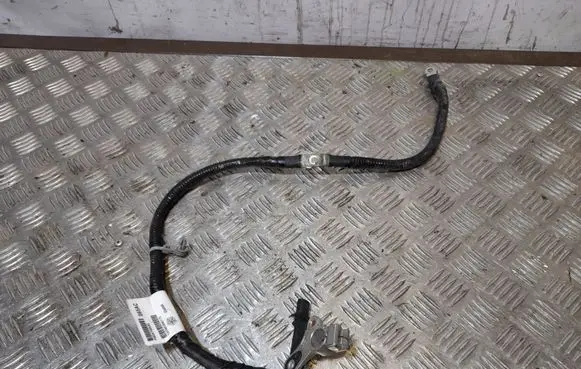 Chrysler Pacifica Positive cable (battery) P68247065AC P68247065
