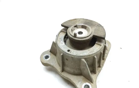 Mercedes-Benz Vito Viano W447 Engine mount bracket 783232