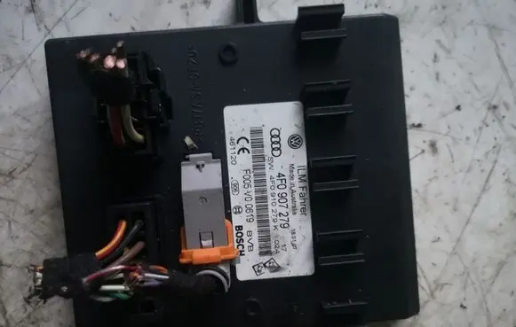 Audi A6 S6 C6 4F Comfort/convenience module 4F0907279
