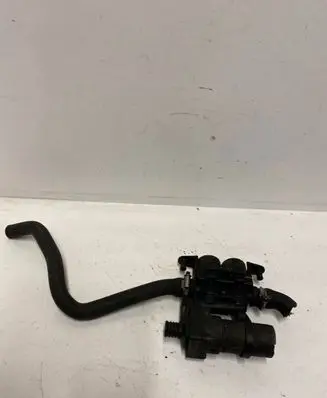 BMW 5 E39 Coolant heater control valve 8372004 114741211