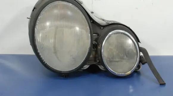 Mercedes-Benz C W203 Headlight/headlamp