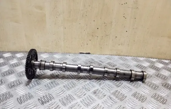 Volvo XC70 Camshaft 31401335