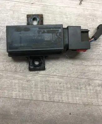 KIA Sorento Airbag deployment crash/impact sensor 958102L500 5WY8412