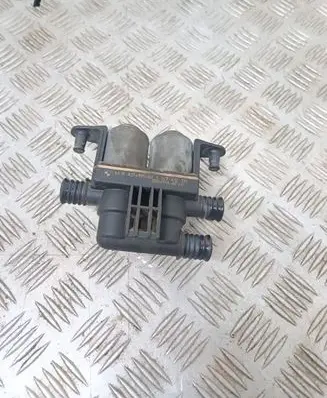 BMW 5 E39 Coolant heater control valve 8374995 1147412137