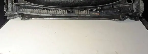 Ford Fusion II Wiper trim DS73F02216AF