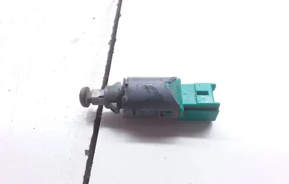 Opel Vivaro Brake pedal sensor switch 8200168240