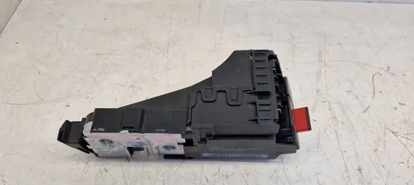 Volvo XC60 Seat back rest lock catch 1357589CHAC 01043851000BCZ 1357589C