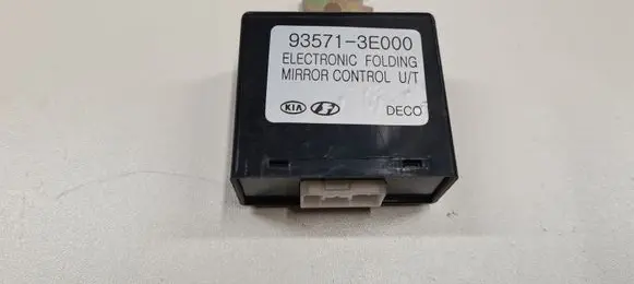 KIA Sorento Wing mirror control module 935713E000