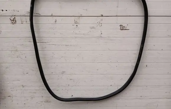 MG MG4 ev Front door rubber seal 