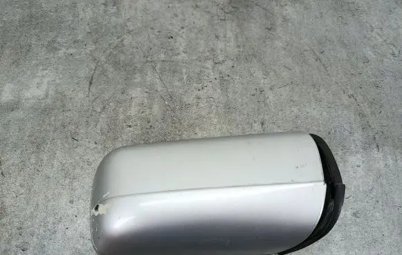 Mercedes-Benz C W202 Front door electric wing mirror