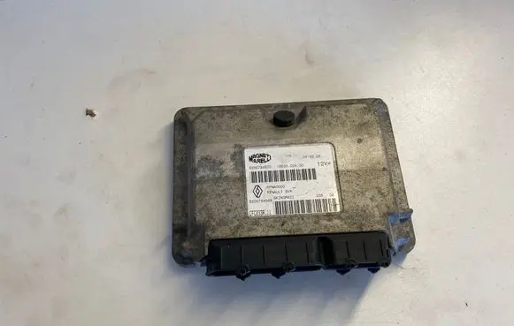 Renault Twingo II Engine control unit/module 8200784572 8200784565 1693302400