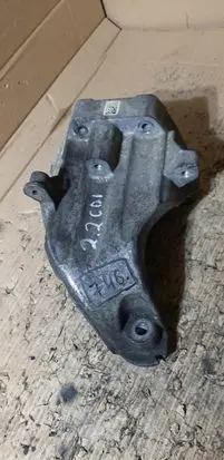 Mercedes-Benz C W204 Engine mounting bracket A6512230004