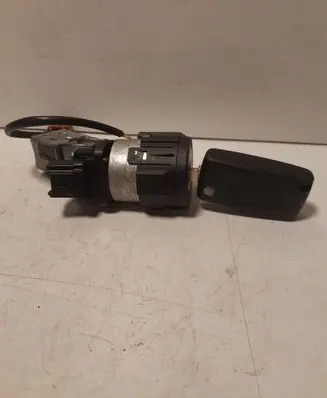 Peugeot 307 Ignition lock 36353100