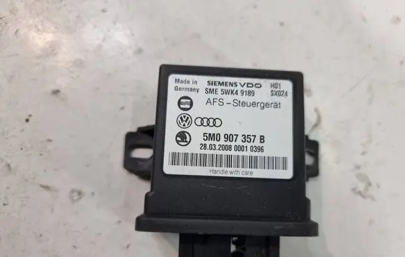 Volkswagen PASSAT B6 Light module LCM 5M0907357B 2603200800010396