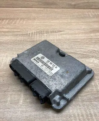 Volkswagen PASSAT B5 Engine control unit/module ECU 038906018GA 0281010170