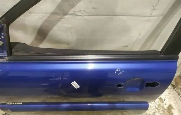 KIA Sportage Front door glass trim molding 