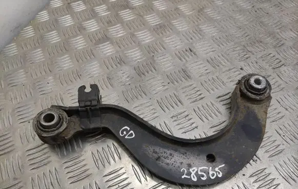 Volkswagen PASSAT CC Rear control arm